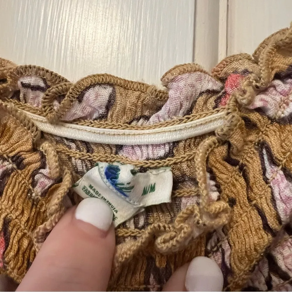 Jungle Thrills Floral Smocked Tank Top Size Medium - Image 6