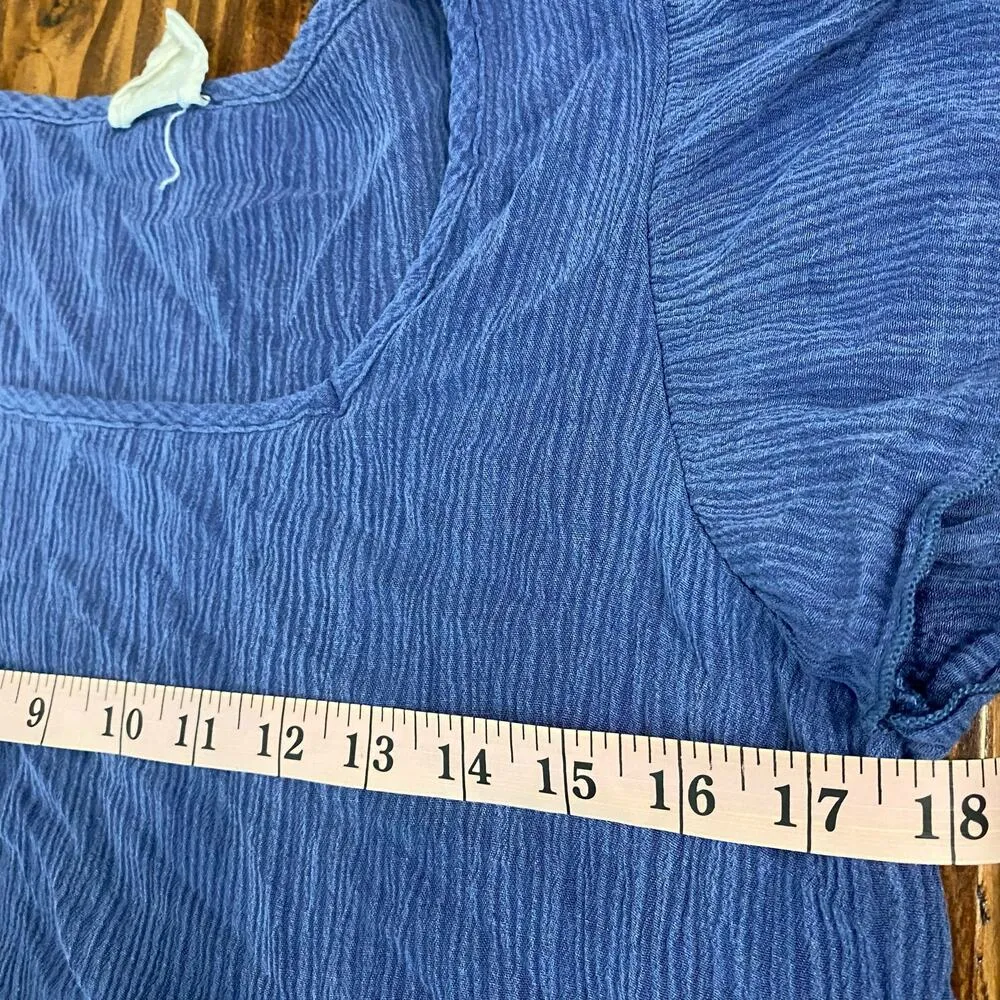 Fantastic Fawn Women's Blue Crepe Ribbed Peplum Flowy Blouse Size Large - Image 5