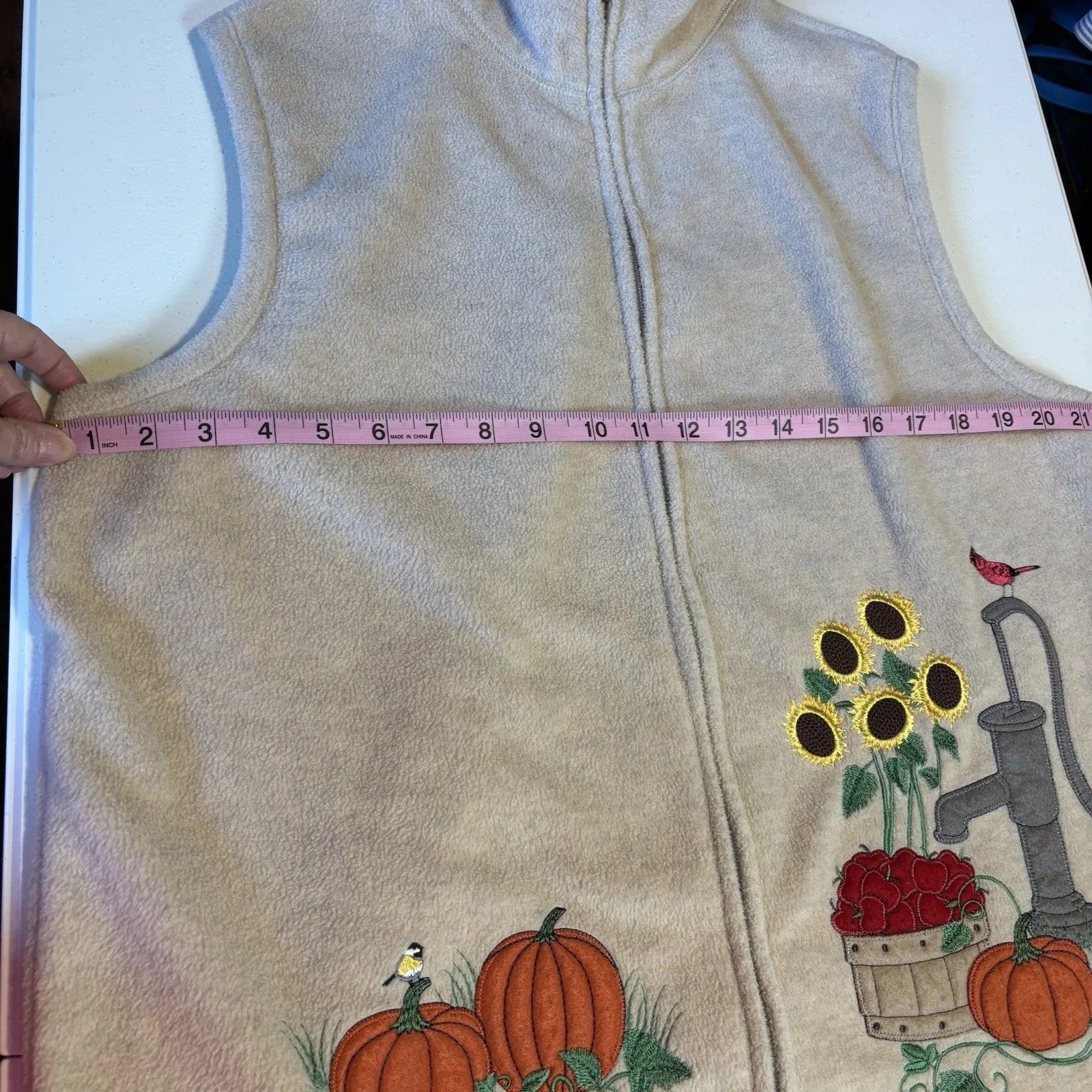Baxter & Wells Fleece Oat Pumkin Sunflower and bird Fall Full Zip Vest XL Tan - Image 10