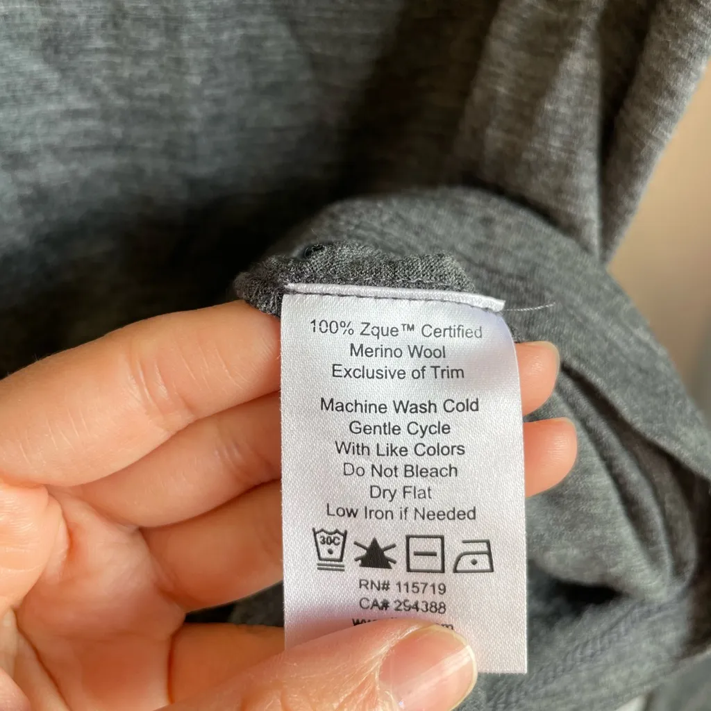 Ibex Womens Merino Wool Turtle Neck Top Base Layering Grey Size Small Gray - Image 4