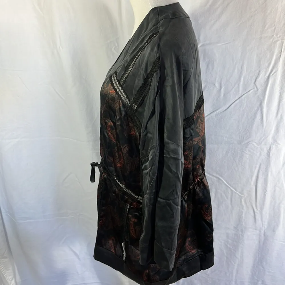 IRO  Silk Kimono Robe - Image 4