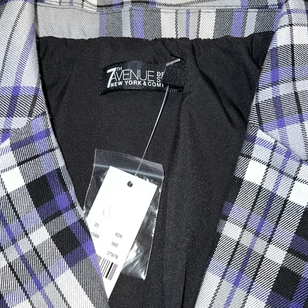 NY&C size 10 one button blazer plaid print shoulder pads 3 buttons on arm NWT Purple - Image 3