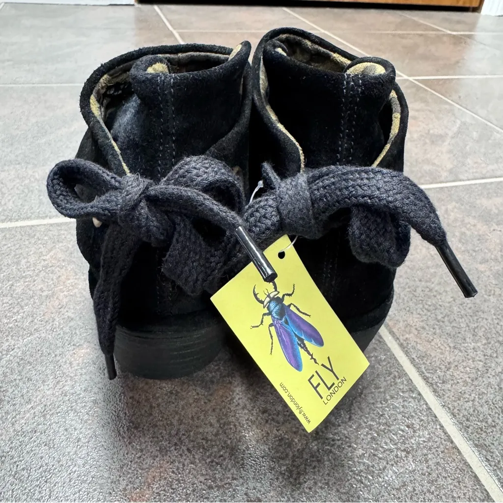 NEW Fly London Yebi Scrunch Ankle Boots Suede Leather Womens Shoes Black EU 38 - Image 4