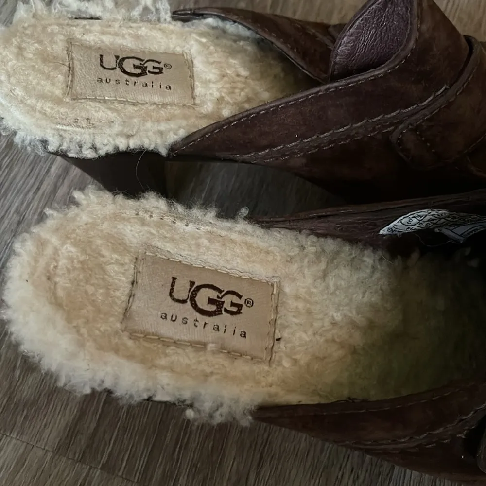UGG Australian Slip on Shearling Heels Size 8 - Image 6