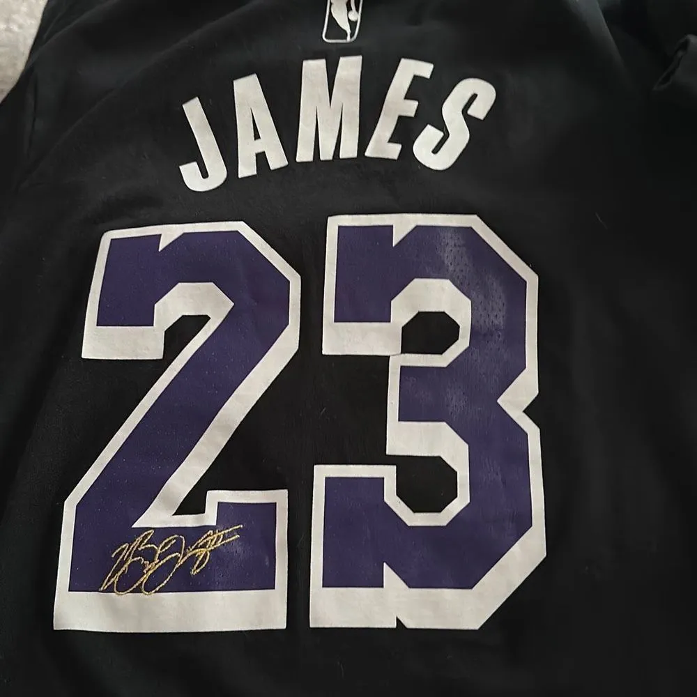 Nike  Dri Fit Lakers #23 T Shirt Size Small Black - Image 5