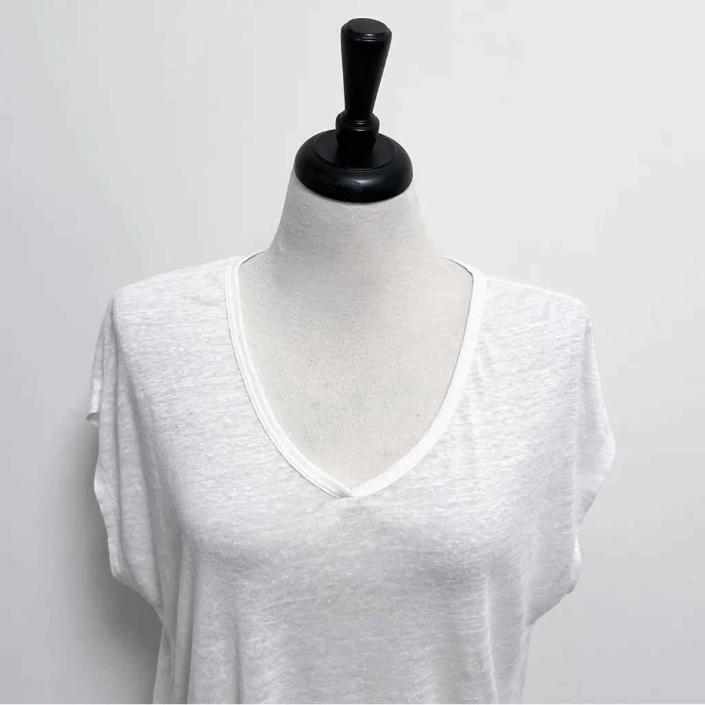 Tommy Bahama White Slub Knit Linen V Neck Extended Short Sleeve Relaxed Fit Top - Image 2