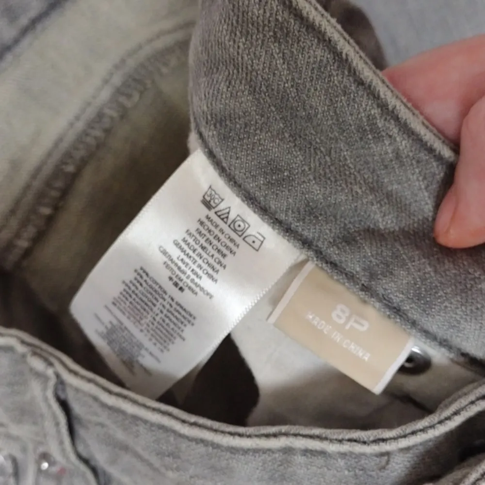 Michael kors gray jeans size 8 petite - Image 2