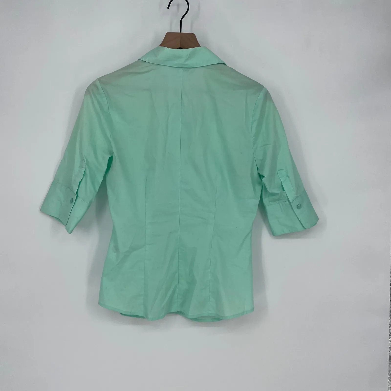 NEW YORK & COMPANY Stretch Mint Green Ruched Button Down Shirt Size S - Image 5