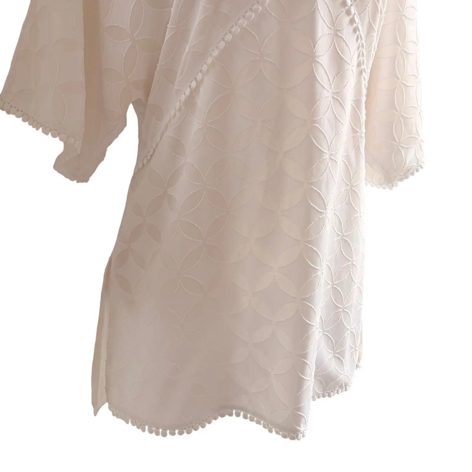 St. John White Medallion Fil‎ Coupe Lace Textured Blouse Women's Size XS / 2 - Image 3