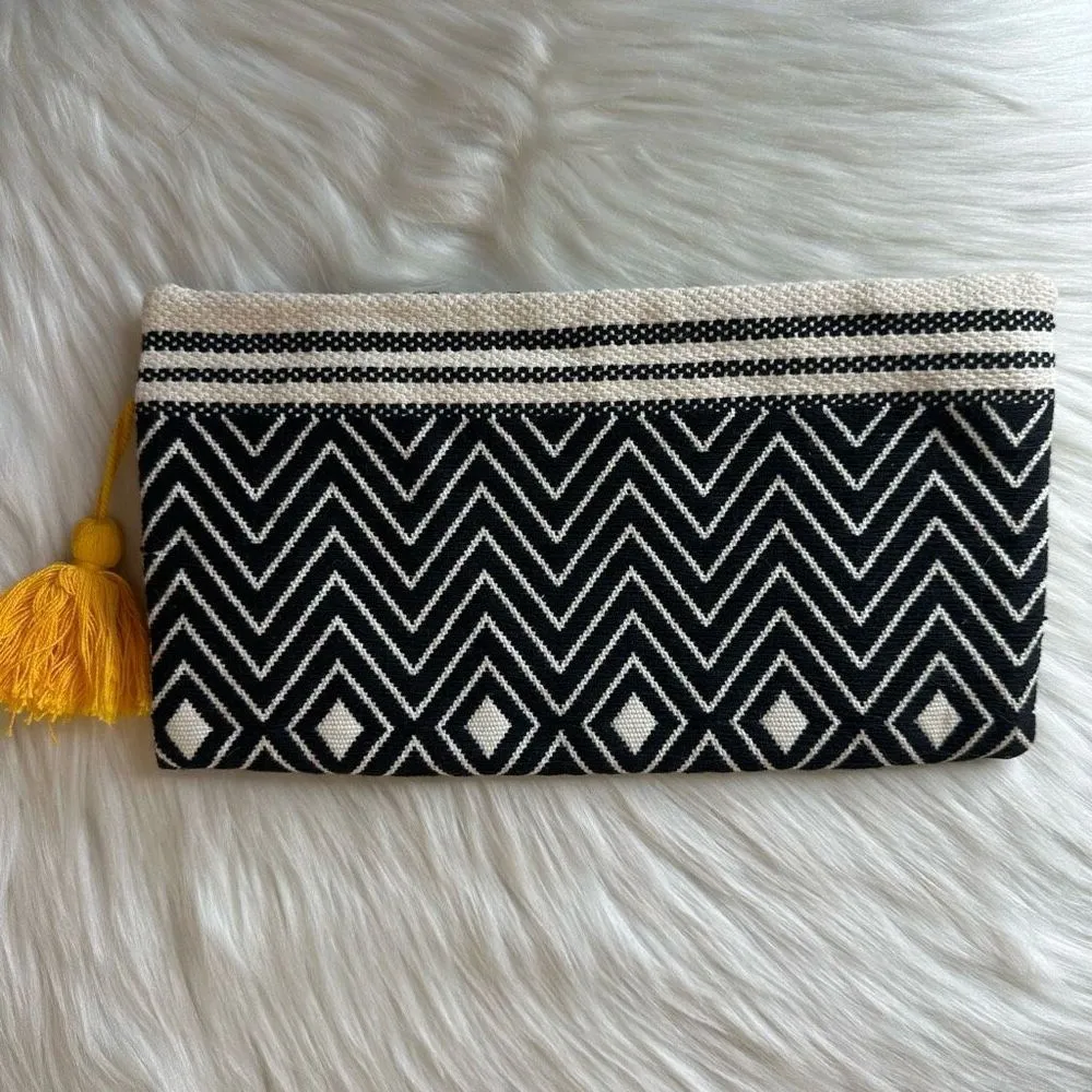 Tribe Alive X Canary Foldable Clutch - Image 11