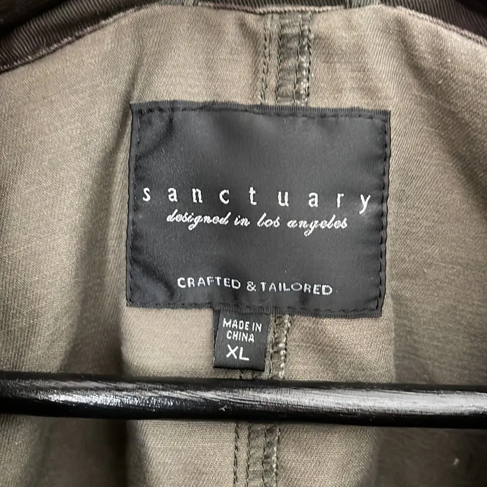 Sanctuary designed in LA. Camo‎ Jacket. Size XL - Image 2