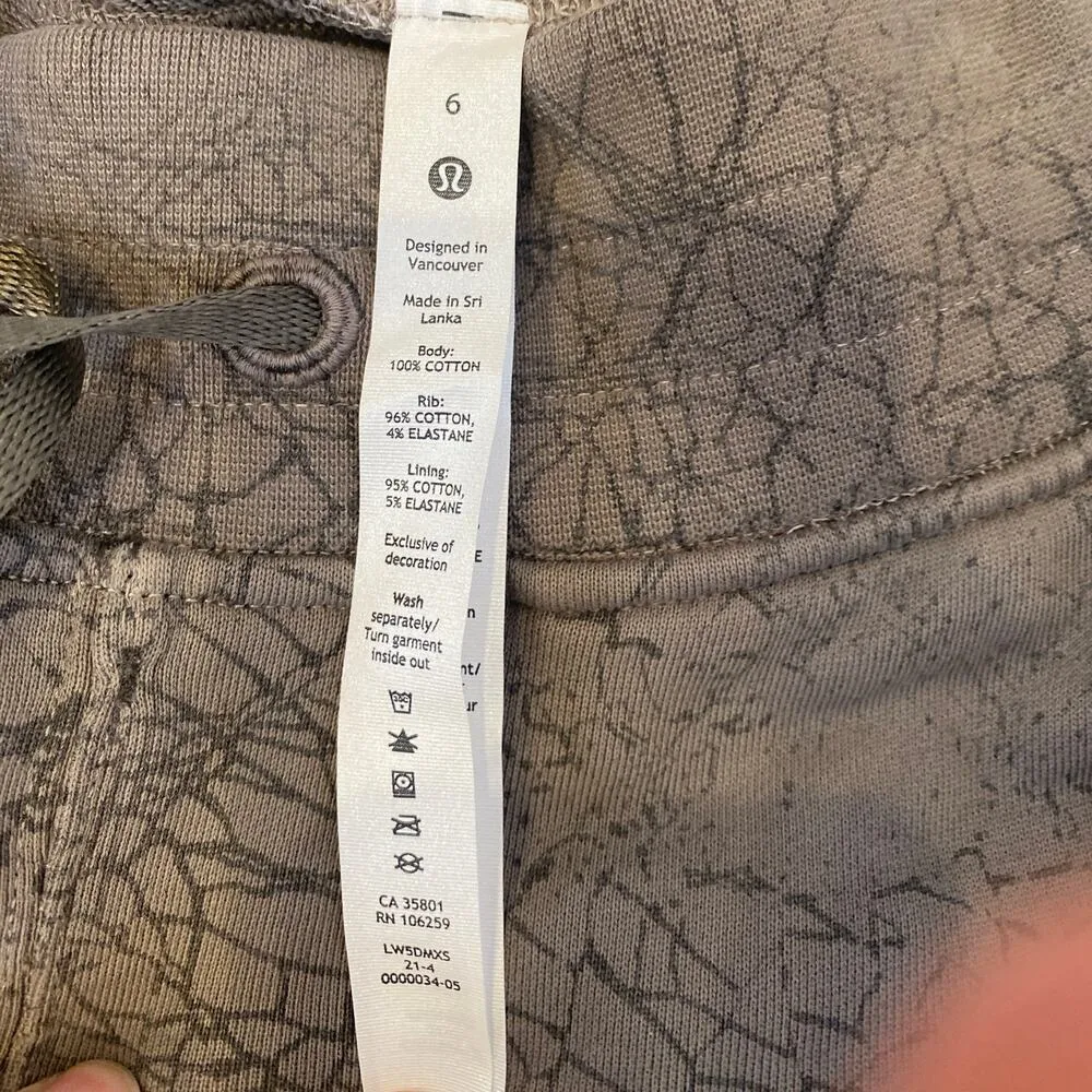 Lululemon Warm Down Joggers Thread Dye Gray Black NWT Sz 6  Pants Comfortable - Image 7