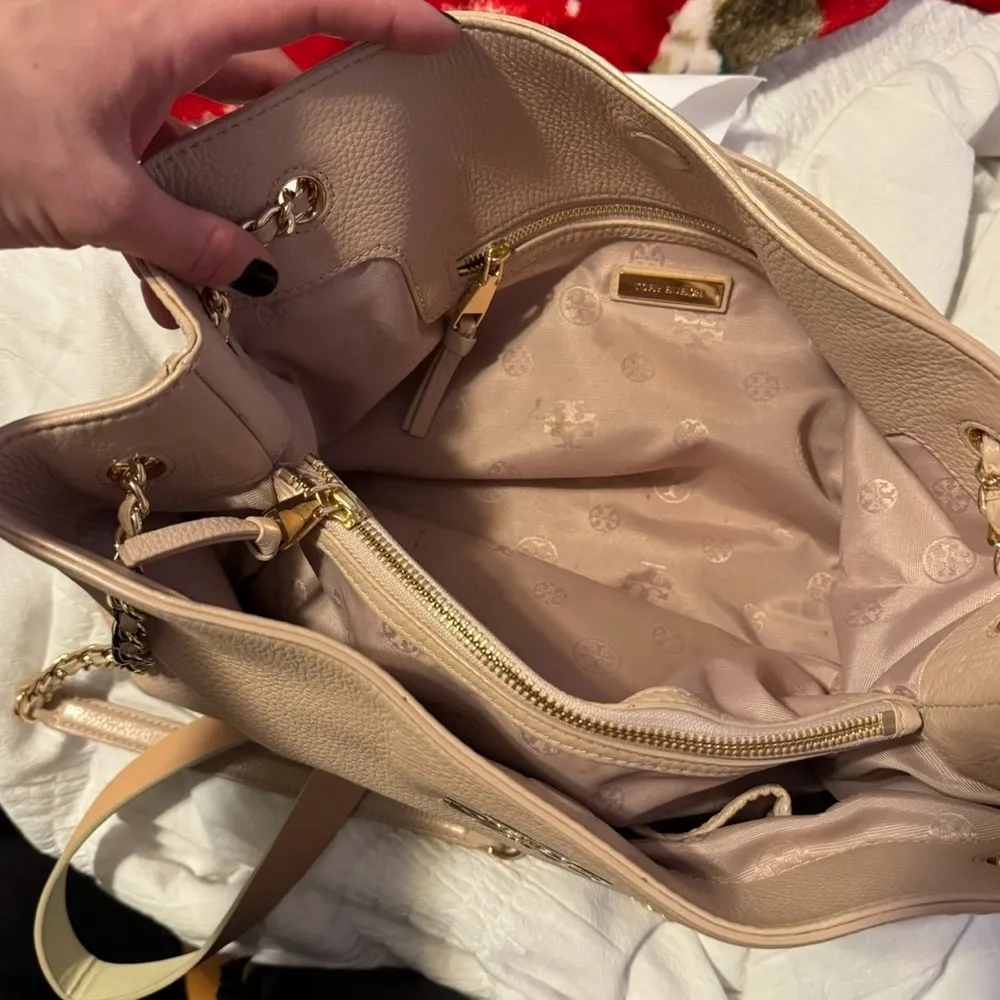 Tory Burch Bag Large Light Pink Gold - Image 3