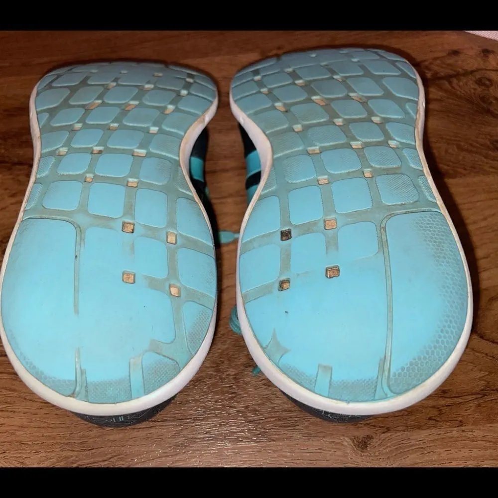 Adidas running shoes   - Image 15