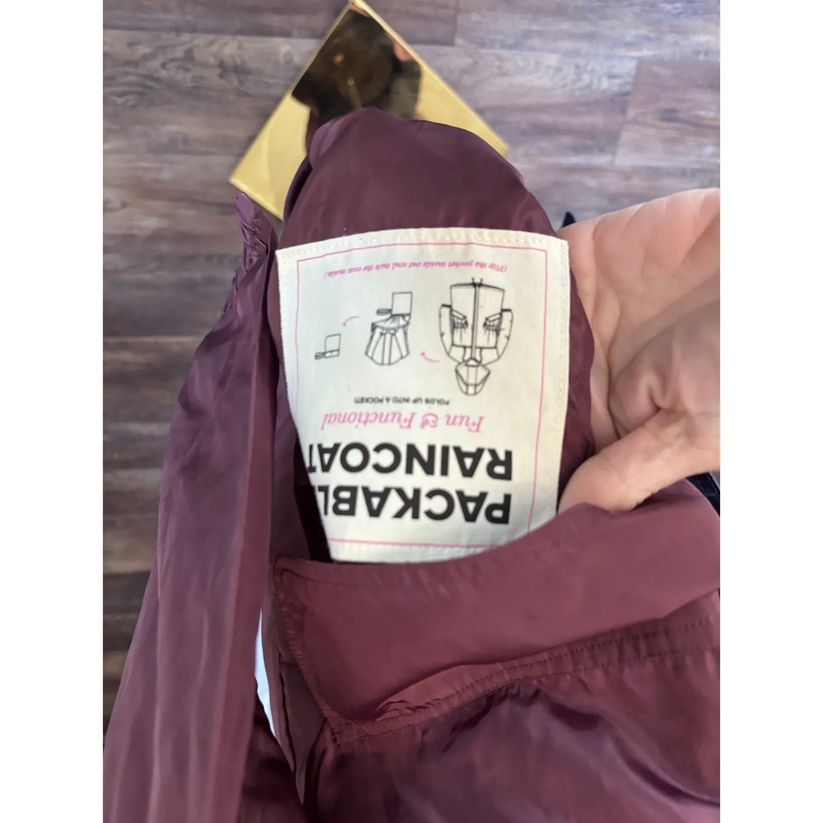 Vera Bradley Packable Raincoat Size Large Burgandy Fresh Cut Bouquet - Image 6