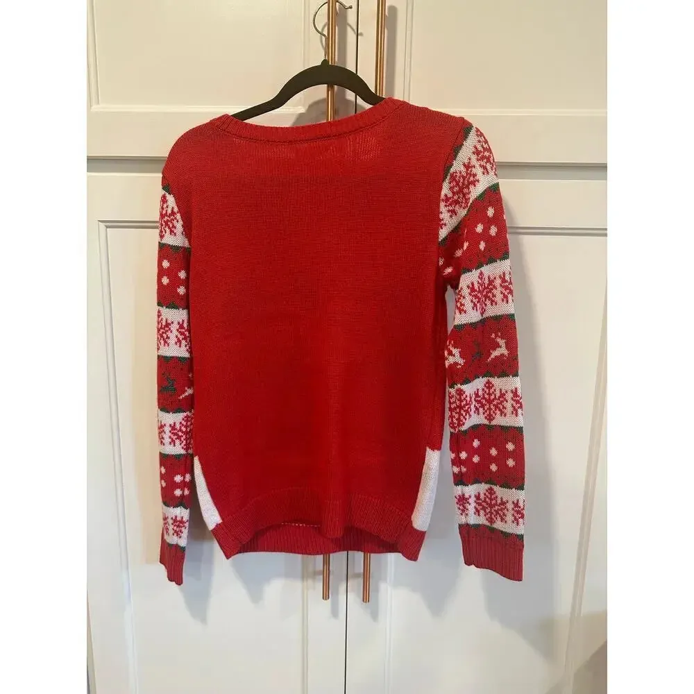 Santa Favorite No Boundaries Christmas Sweater Medium - Image 2