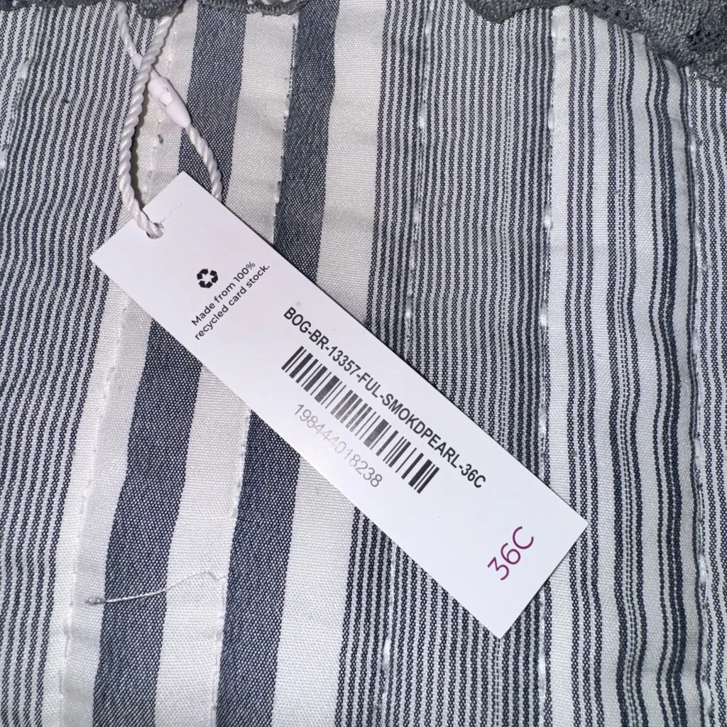 Adore Me Women’s Jainey Contour Plunge Bra Smoky Dark Gray 36C Lace Detail NWT - Image 8