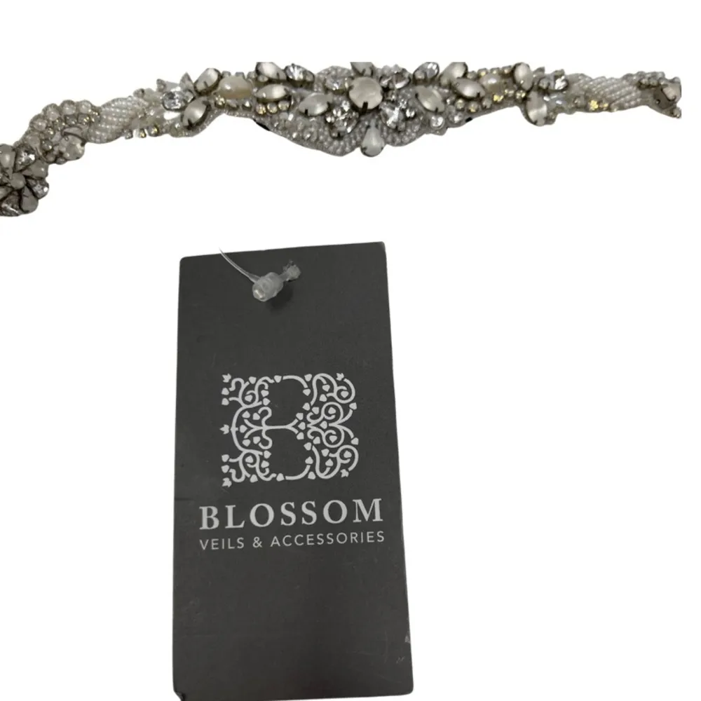 Blossom Veil & Accesories New rhinestone headband belt sash - Image 4