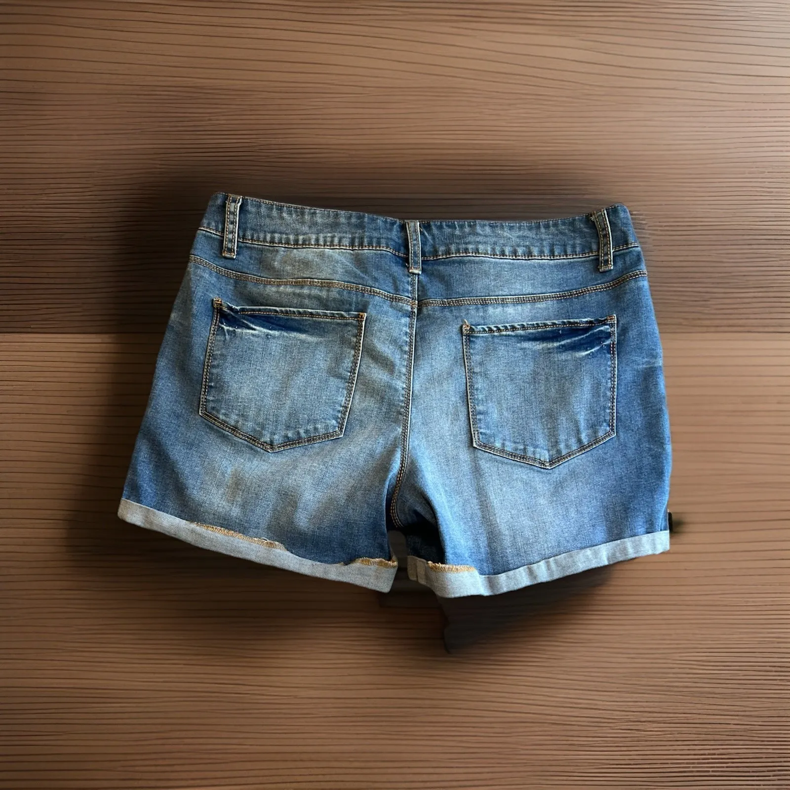 Old Navy Women Size 12 Stretch Denim Shorts Cowgirl Rodeo Travel Cruise Beach - Image 2