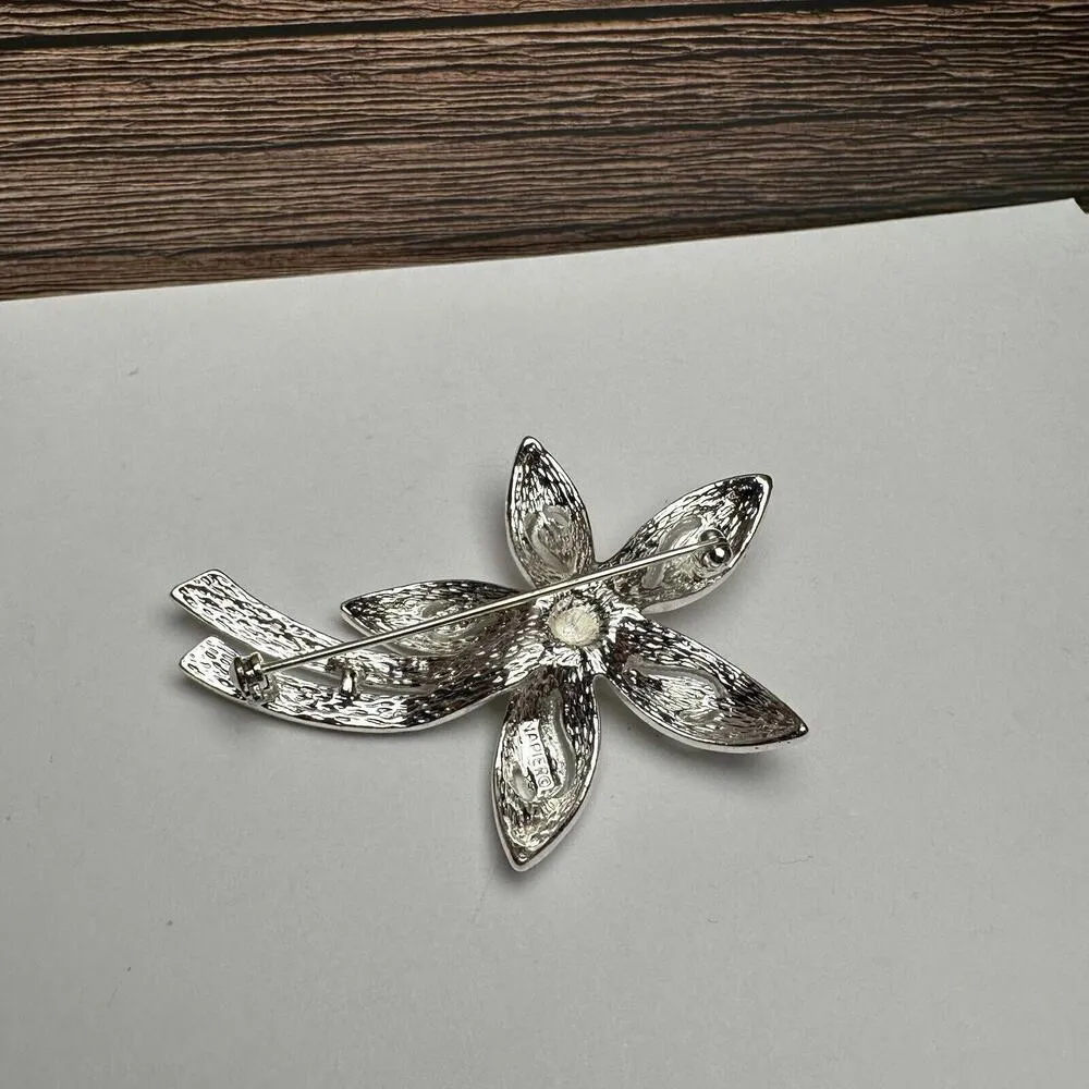 Napier Flower Brooch Pin Silver Tone Clear & Purple Rhinestone - Image 6