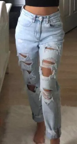American Eagle Outfitters Ripped Jeans - Image 2