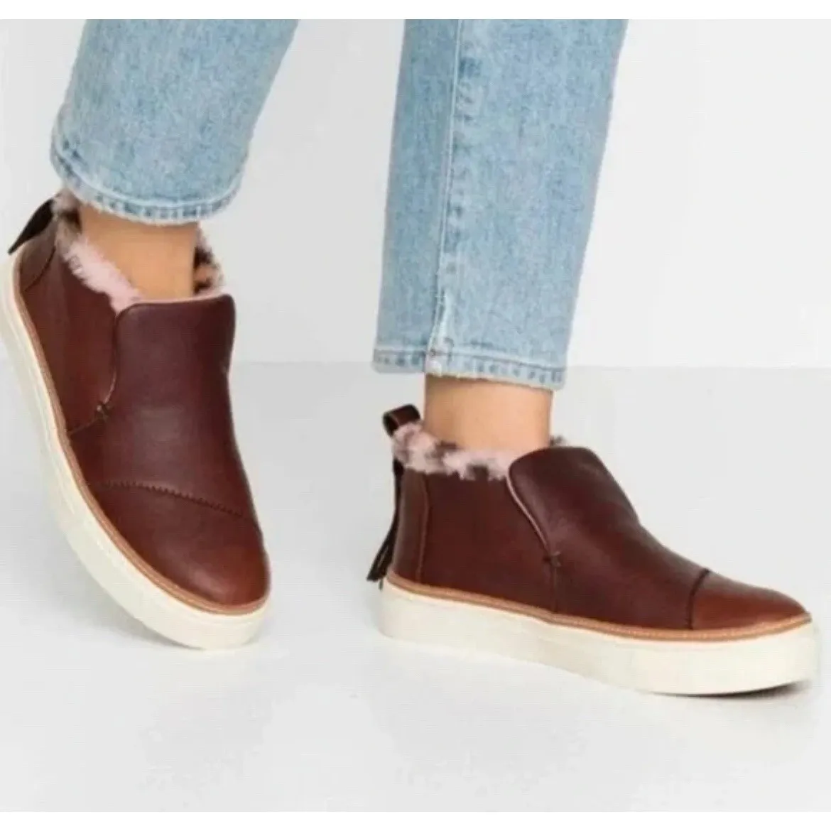 Toms Ankle Leo Paxton faux fur Leather Boots sneakers slip on sz 7 Cheetah Print - Image 9