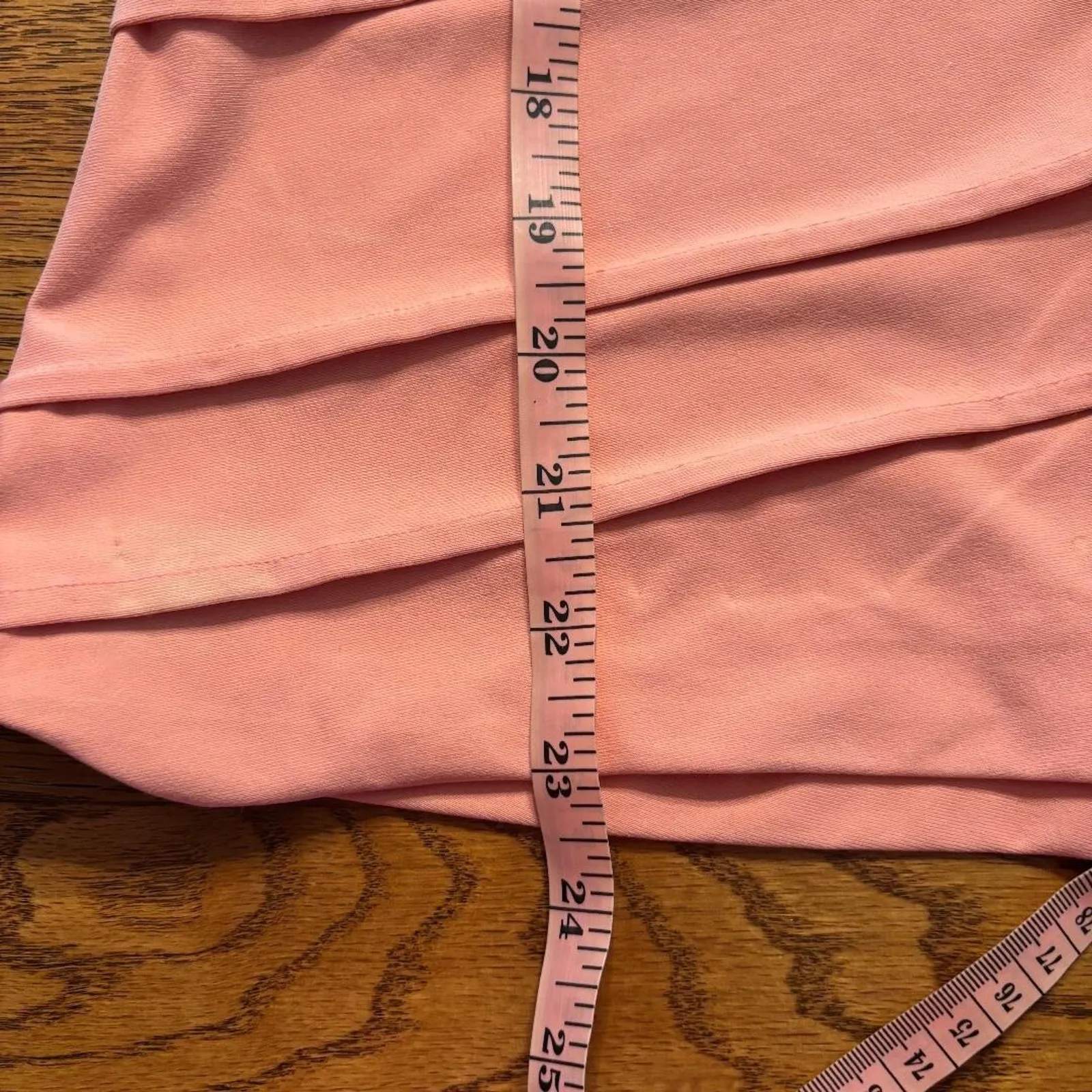 Doncaster Peach Sleeveless Top V neck no size on tag see measurements - Image 10