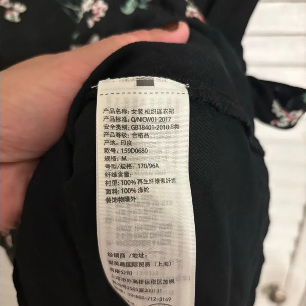 Abercrombie and Fitch floral ruffle wrap dress mini medium - Image 4