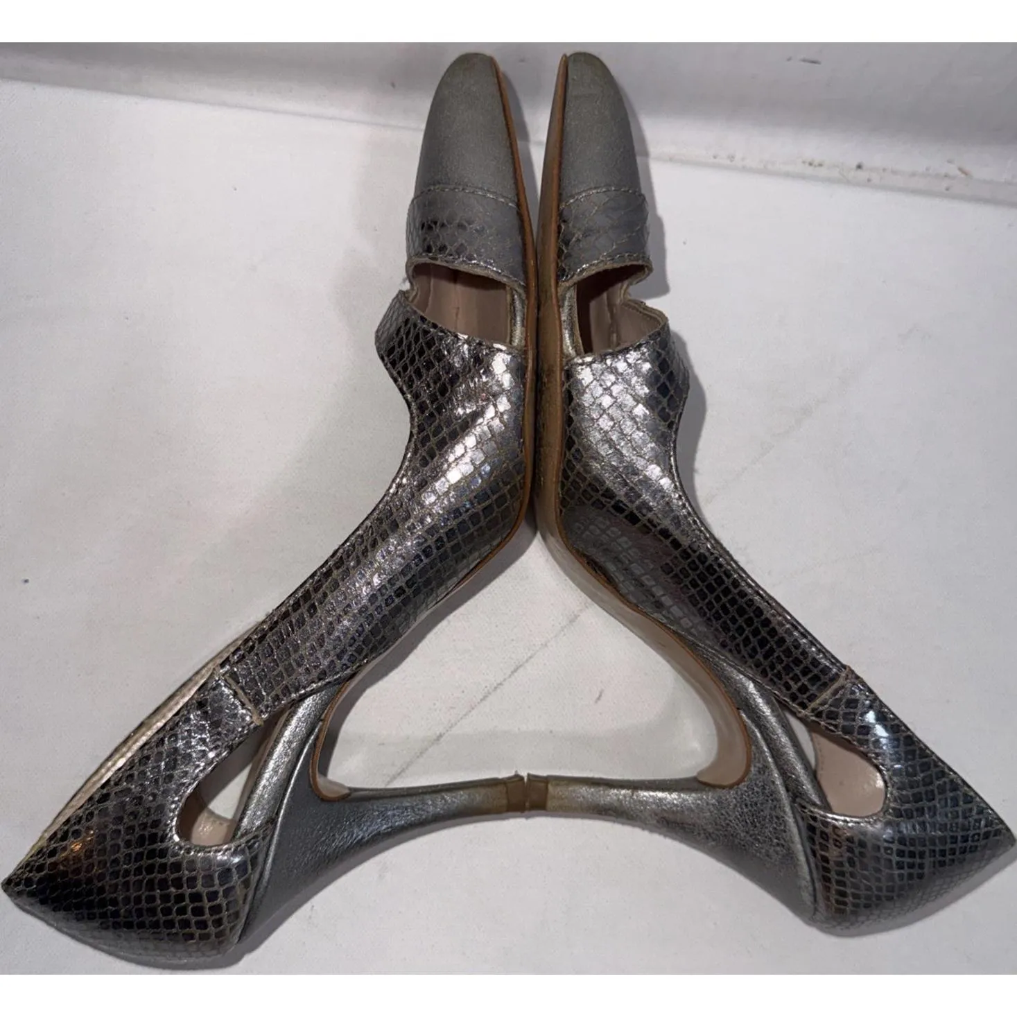 VTG ELIANA BUCCI VERA PELLE Silver Metallic Leather Point Toe Classic Pumps 36 - Image 8