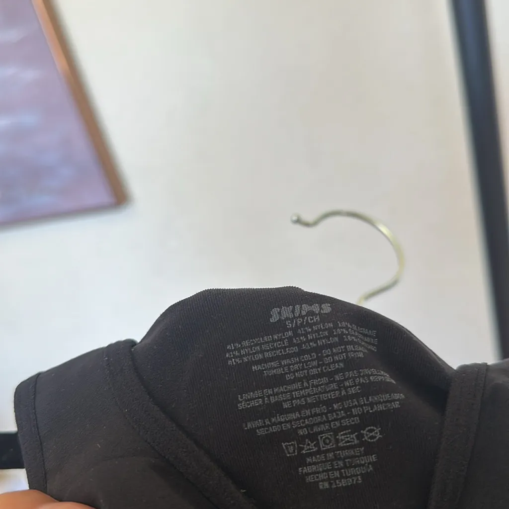 Skims Seamless Sculpt Scoop Neck Thong Bodysuit In‎ Onyx NWOT Thick strap Size S - Image 11