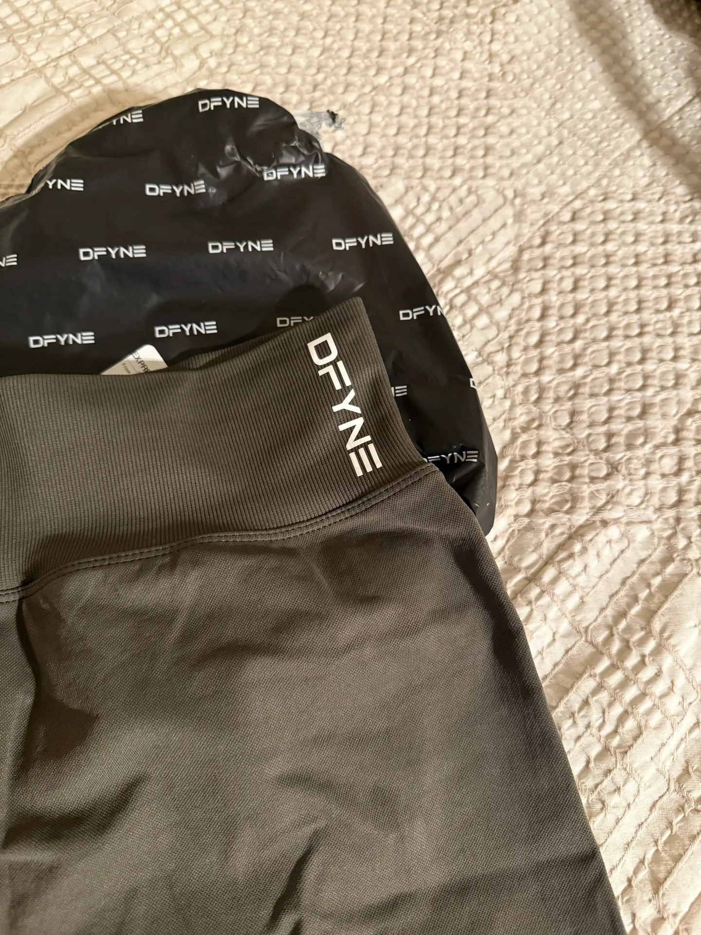 dynamic shorts - Image 4