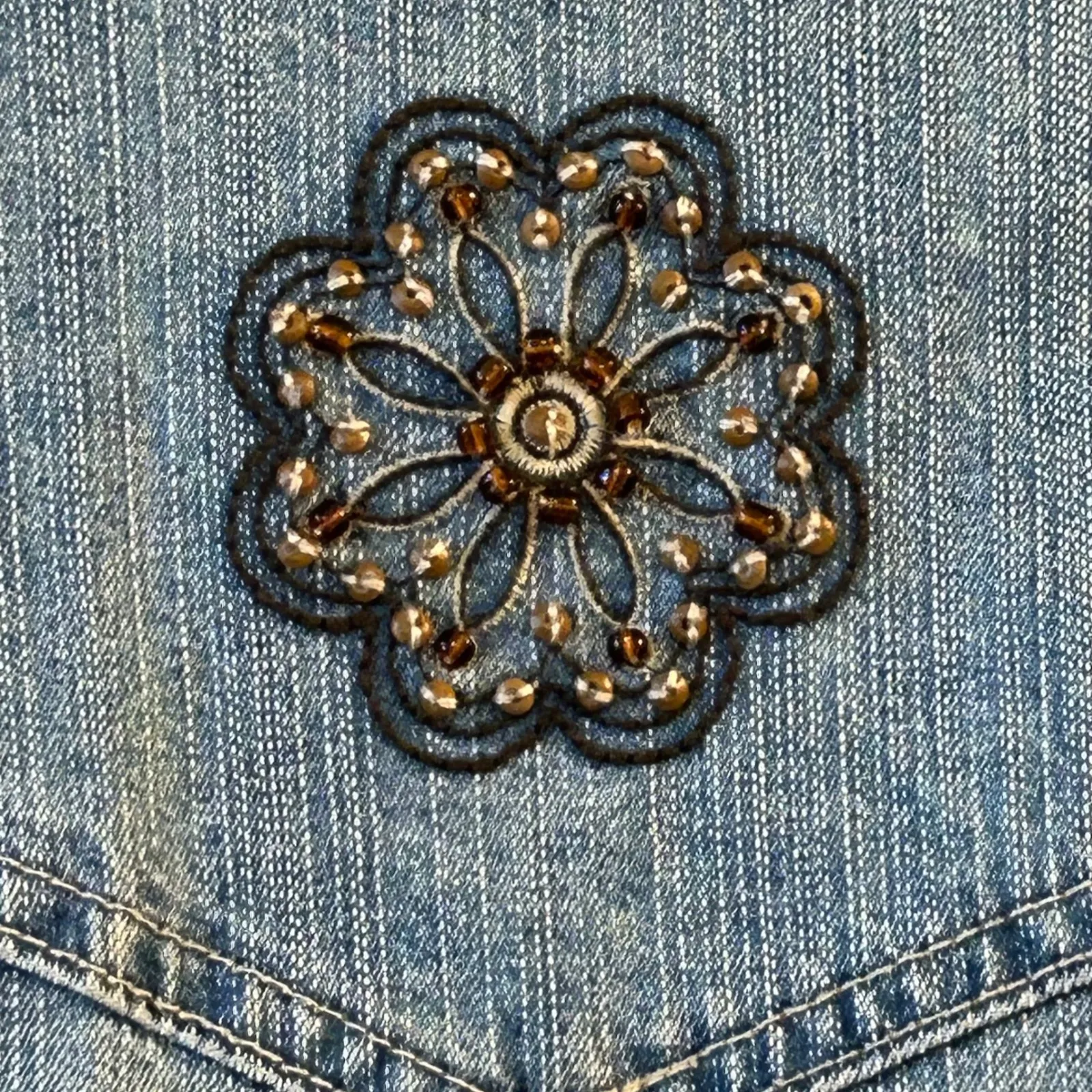 Madison & Max Petite Denim Jacket Embellished Flower Blue Jean Button Up Small Size undefined - Image 9