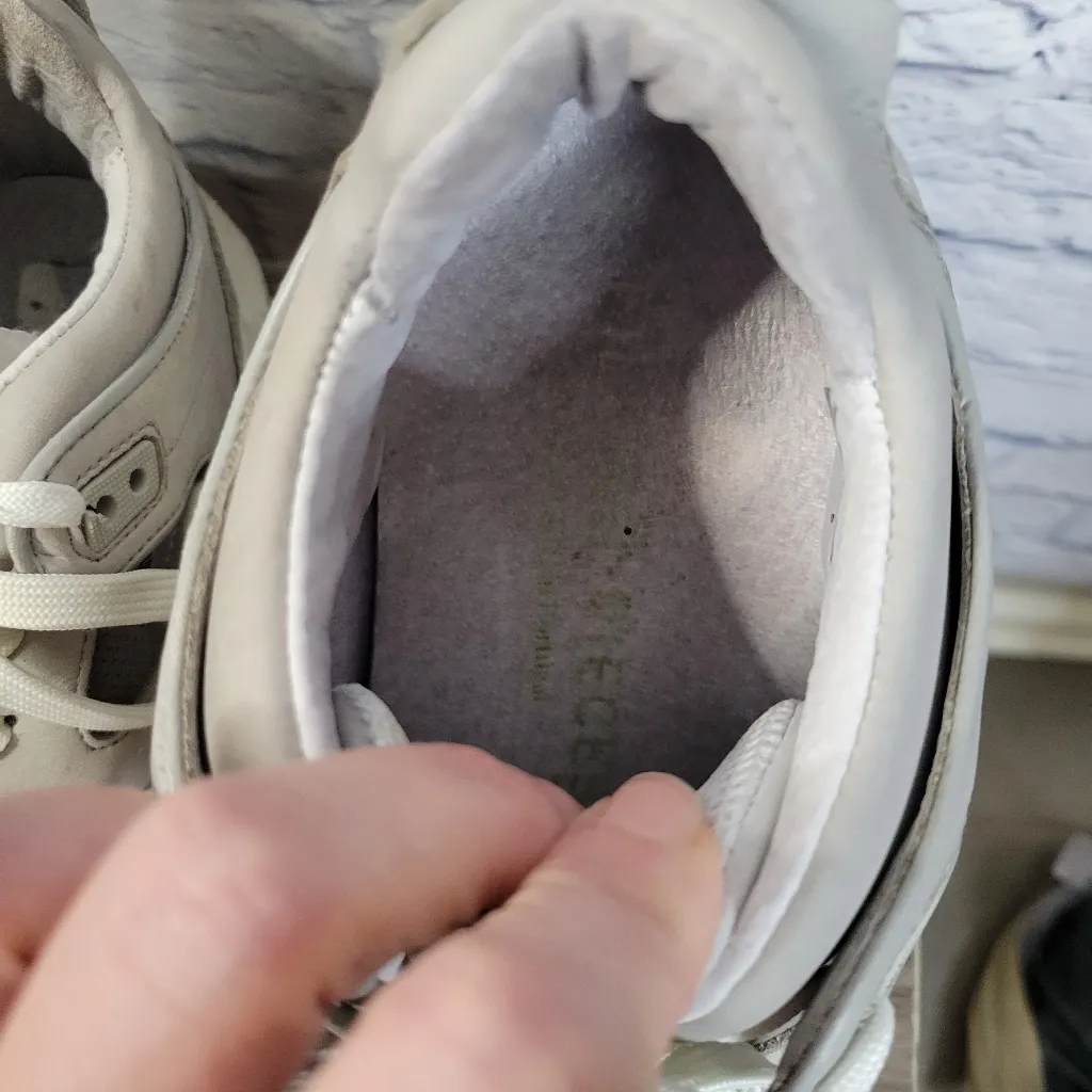 Falling Pieces Low Legacy Arch Runner Foil Size 41 Pink - Image 10