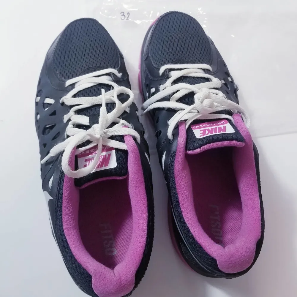 NIKE Dual Fusion Run 2 Sneakers - Image 9