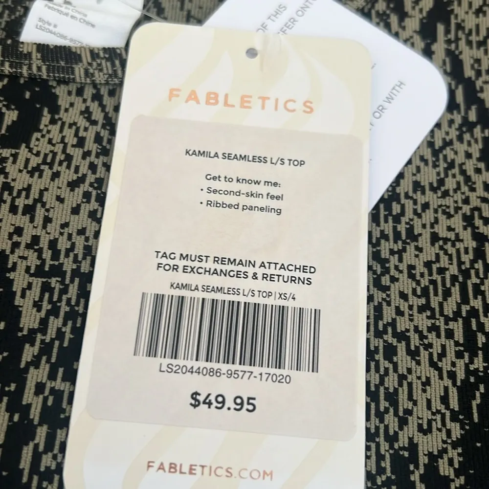 Fabletics Kamila Seamless Long Sleeve Top Reptile Print Size XS Workout Yoga - Image 6