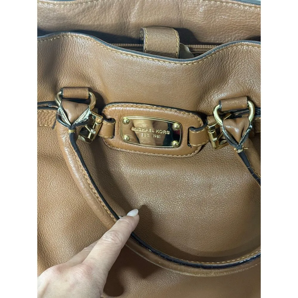MICHAEL Michael Kors Hamilton Leather Tote Cognac Gold Large Pebbled Leather - Image 13