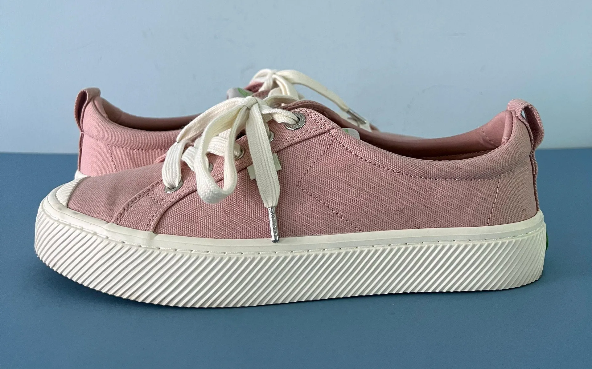 OCA Low Rose Pink Canvas Lace Up Sneakers - Image 3
