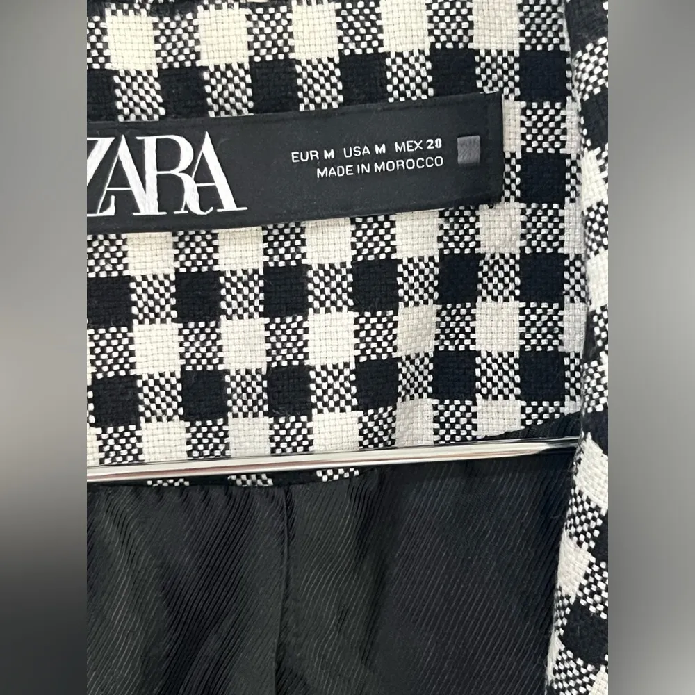 ZARA BLACK SINGLE BREASTED LAPEL COLLAR GINGHAM CROPPED BLAZER SIZE Med - Image 7