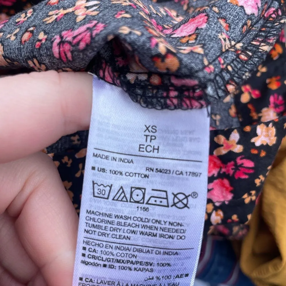 NWT Old Navy Short Sleeve Keyhole Back Fit & Flare
Dress Floral XS - Image 12