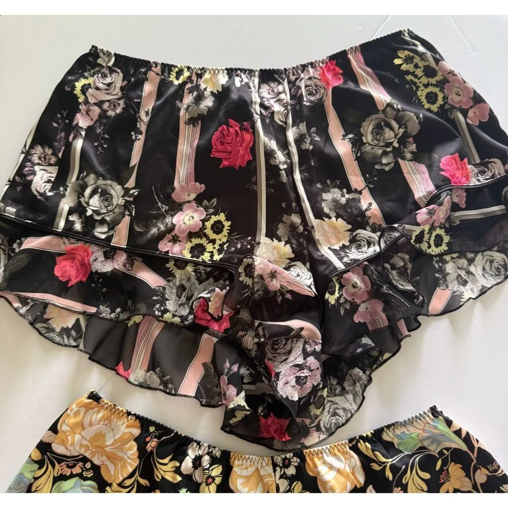 NWT Two Victorias Secret Floral Ruffle Intimate Sleep Sleepwear Shorts Sz M - Image 3