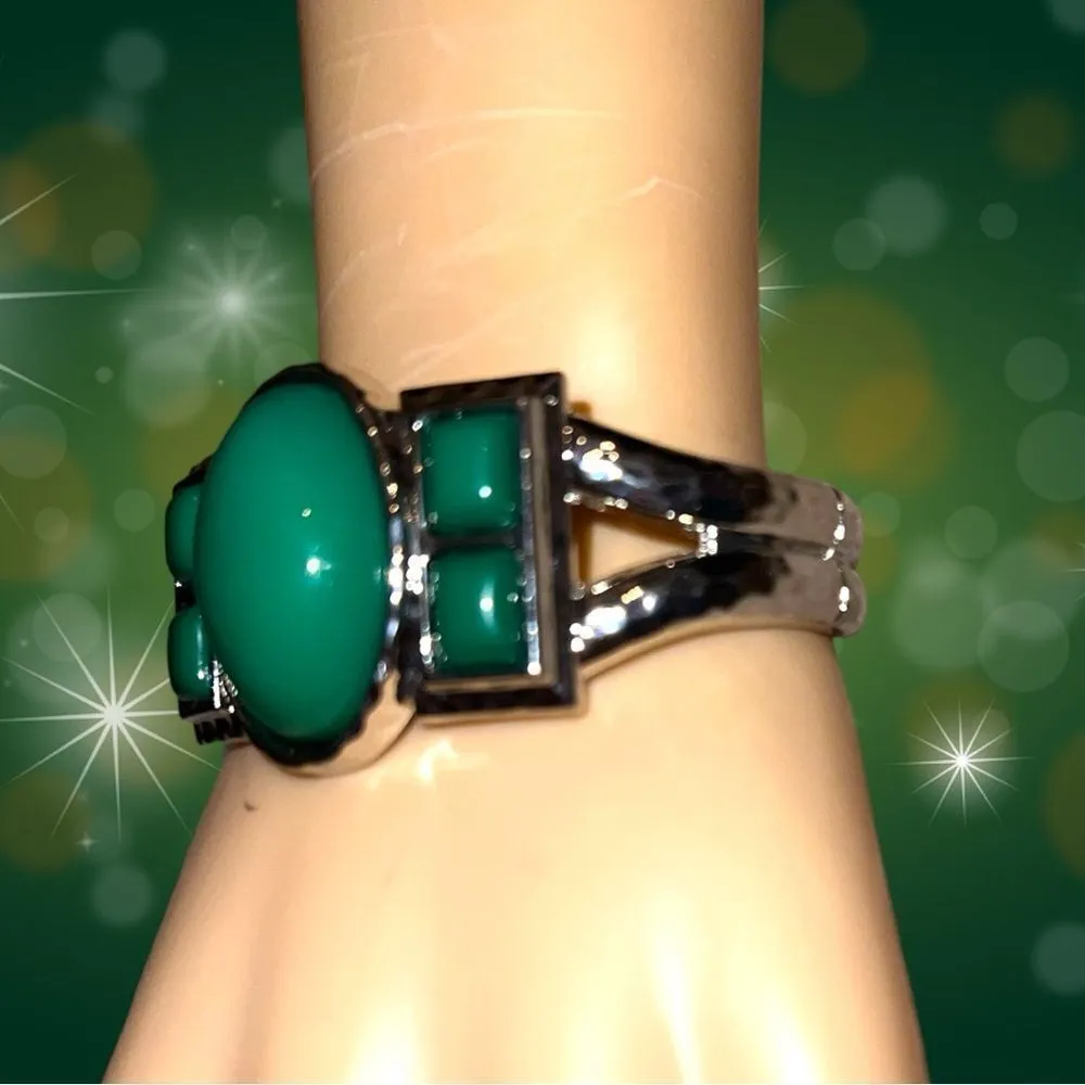 Beautiful silver cuff bracelet with jade color stones ! New - Image 2