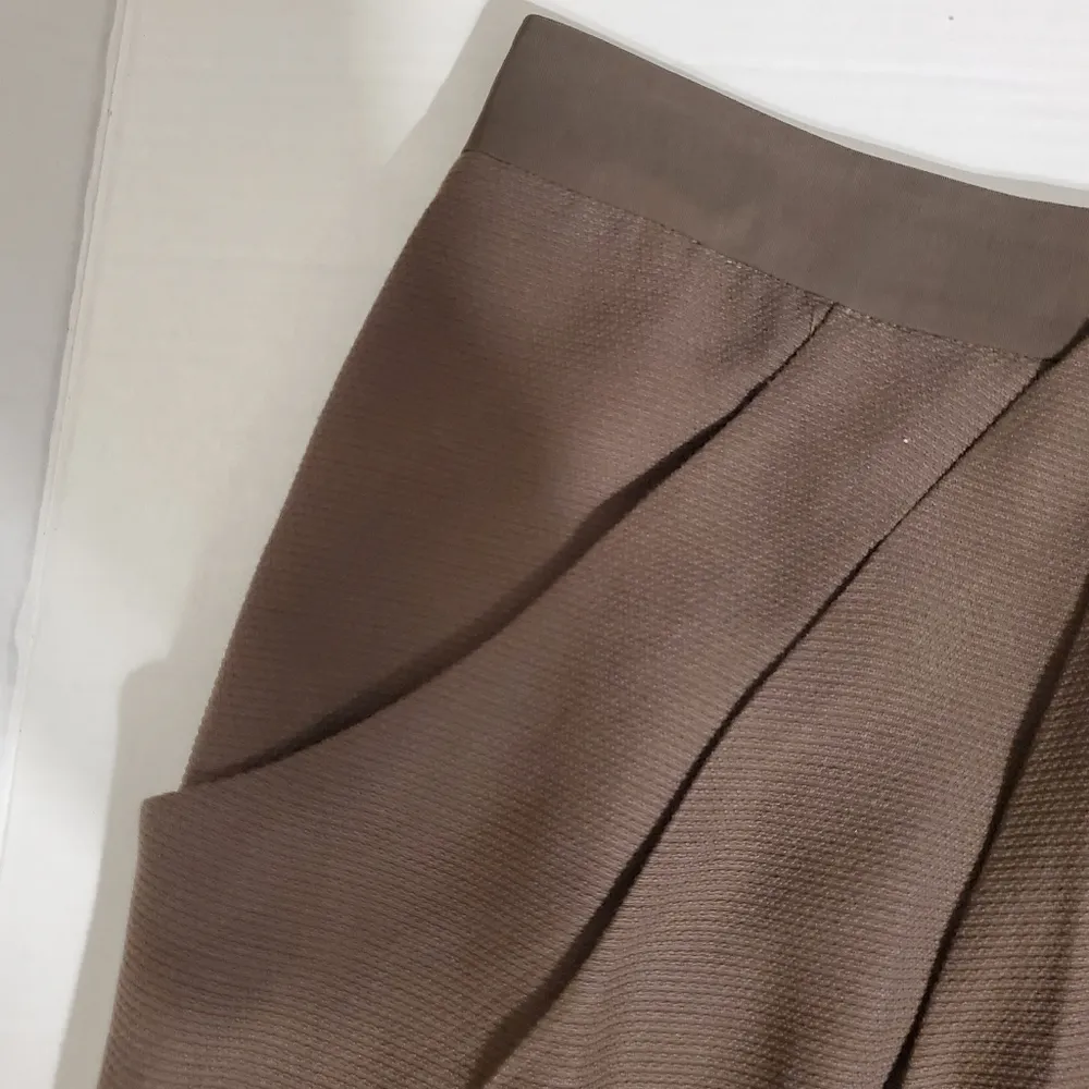 🔥SALE🔥Anthropologie FEI Womens Olive Green Back Zip Skirt 4 - Image 3