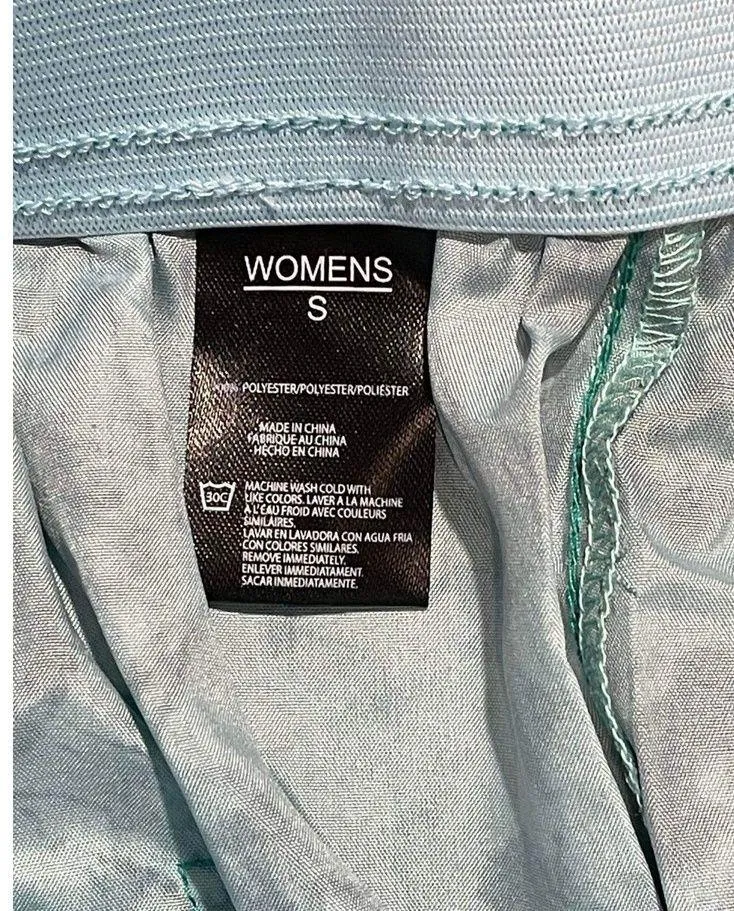 Huk SMALL Women’s Fishing Shorts - Image 4