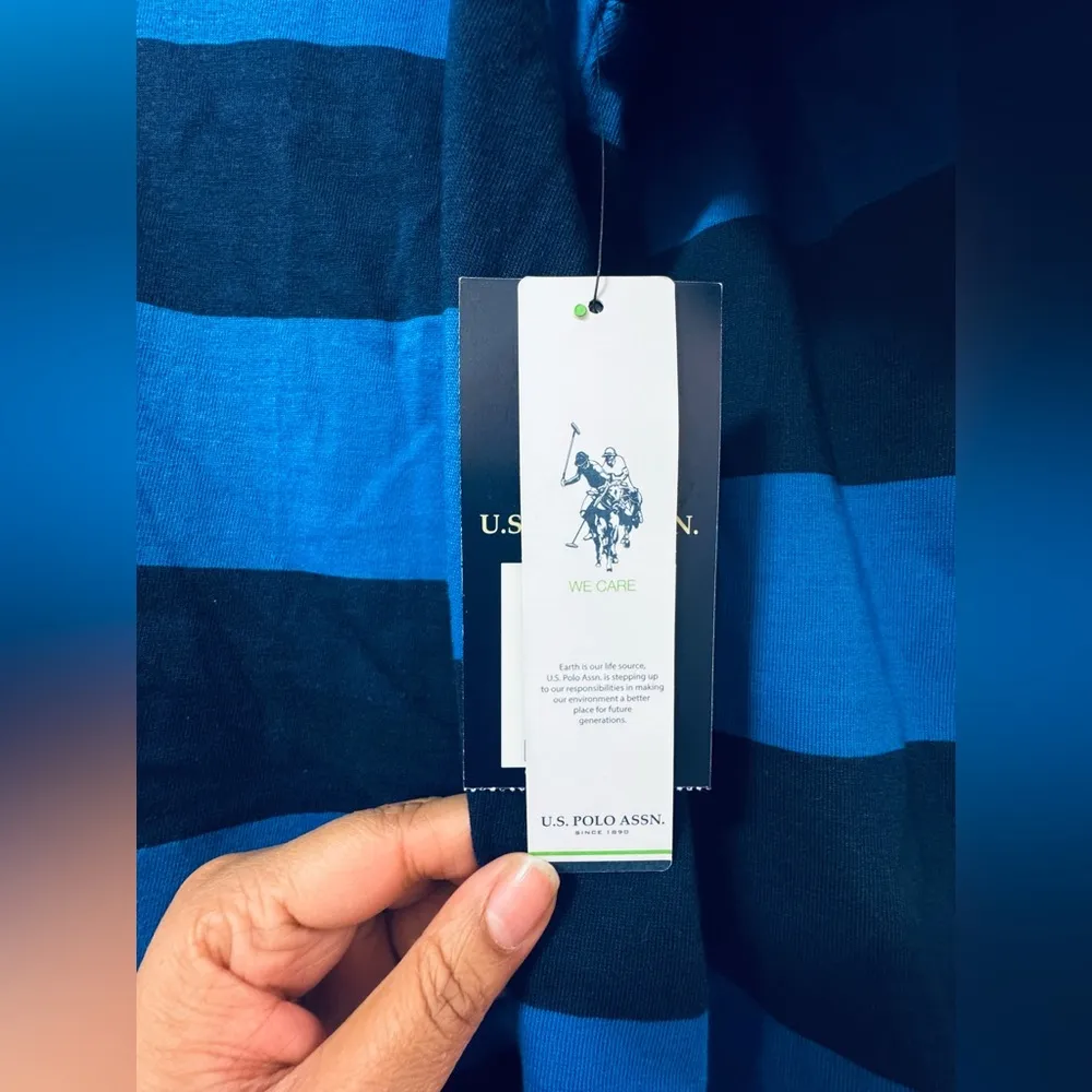 NWT U.S. Polo Assn. Women's Long Sleeve V Neck striped rugby T-Shirt medium - Image 5