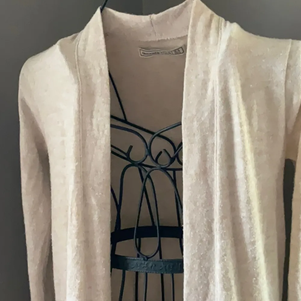Abercrombie & Fitch Cozy Neutral Longline Open Pocket Basic Cardigan Sz. XS - Image 3