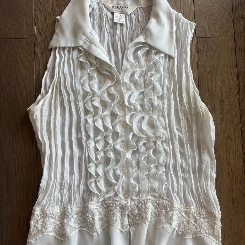 Allison Taylor White Ruffled Blouse - Image 5