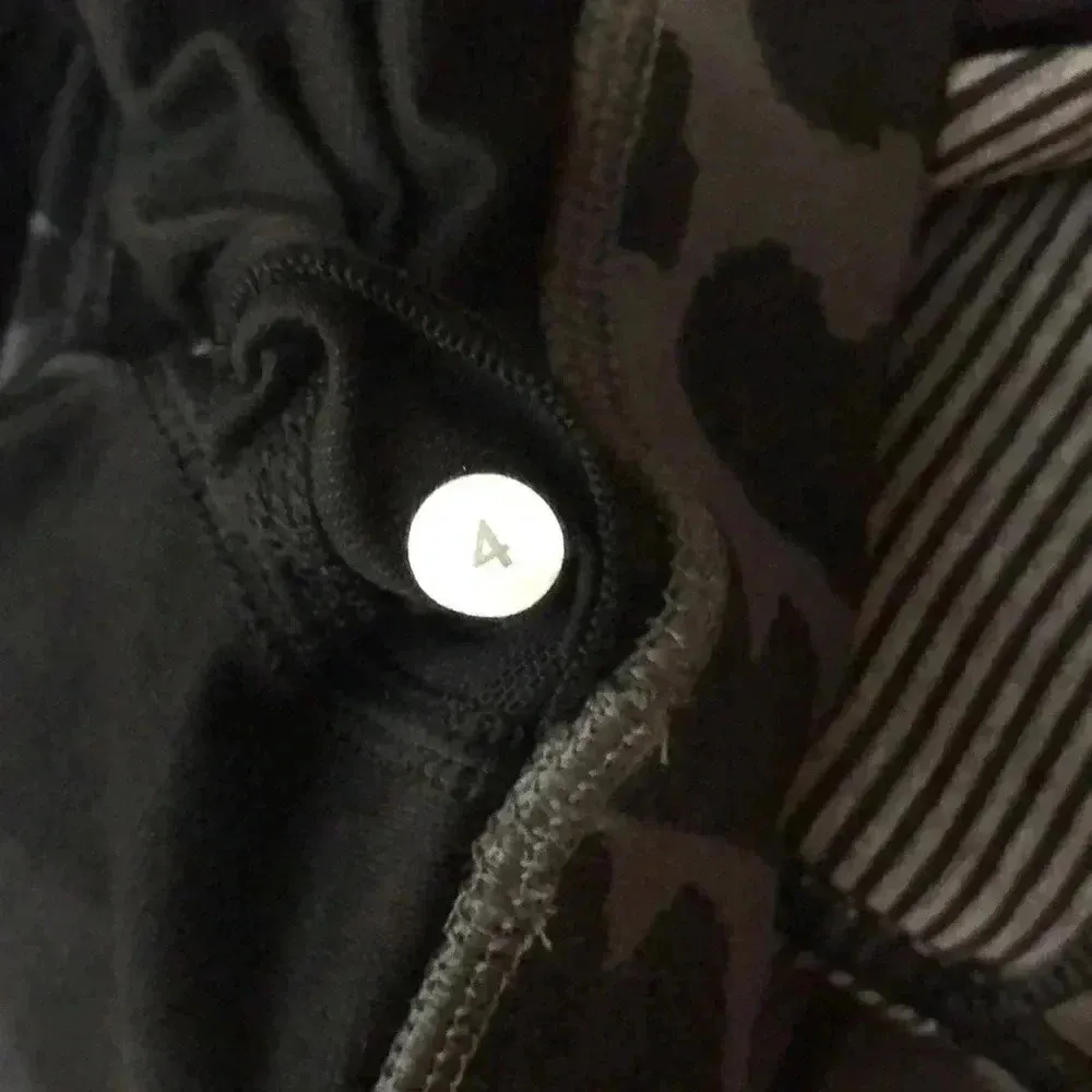 Lululemon Meshed Up 2in1 Leopard Print Active Bra & Tank - Image 9