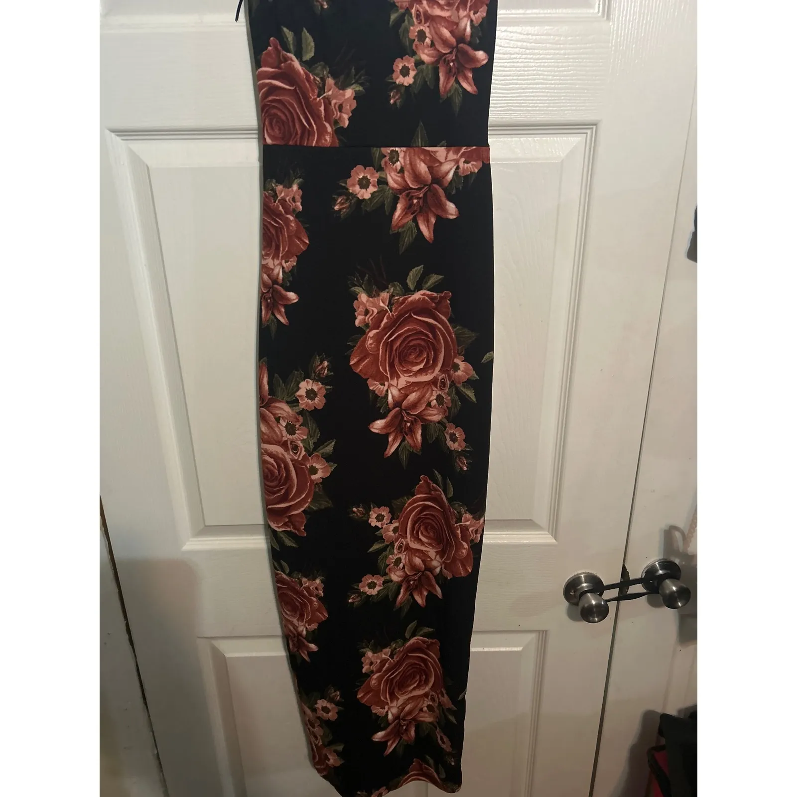 Scobe Floral Bodycon Dress Sleeveless Sweetheart Midi‎ Rose Print - Image 3