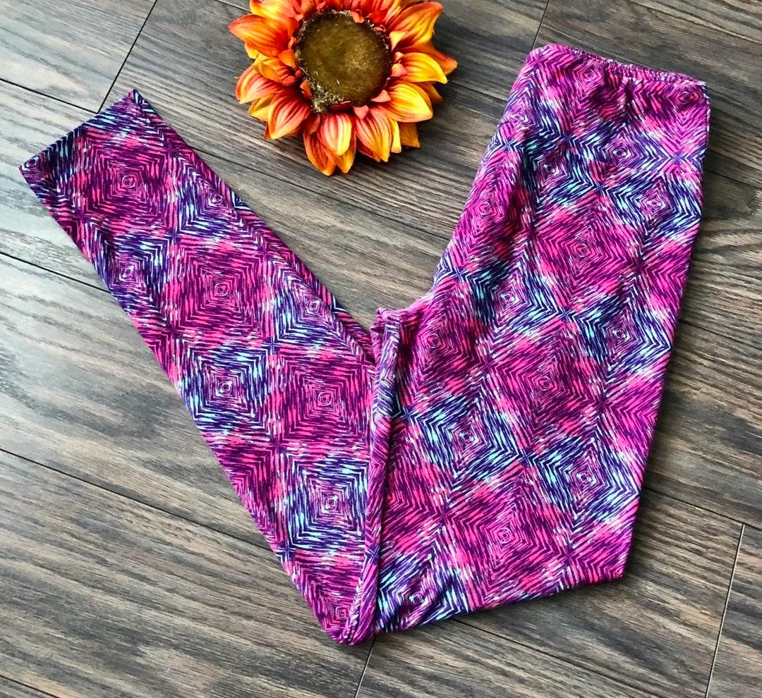 Bright Diamond Aztec Print Leggings OS - Image 4