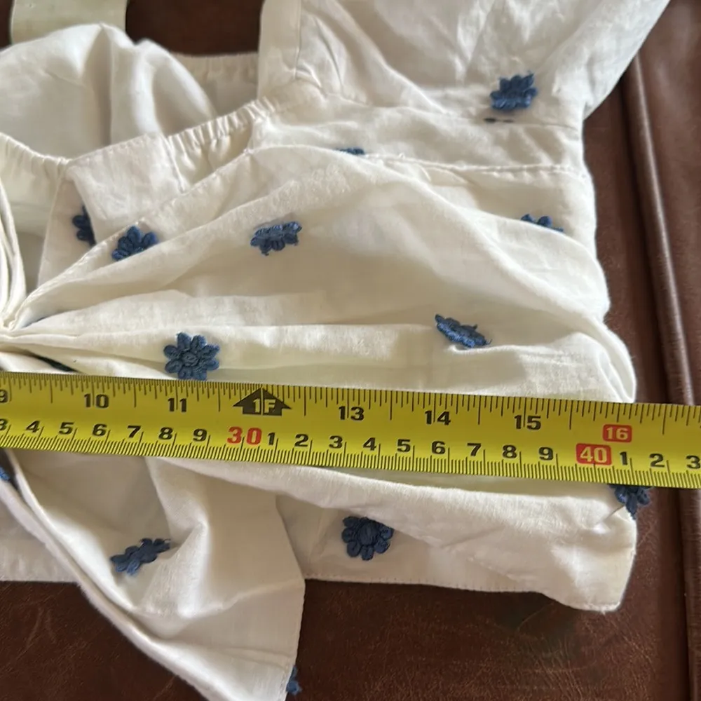 FARM RIO  blue Flowers Long Sleeve Crop Top In Blue/White size S - Image 6